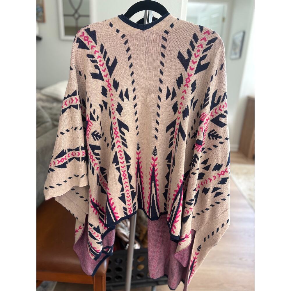Women's Flying Tomato Large Poncho open Cardigan - Picture 3 of 5
